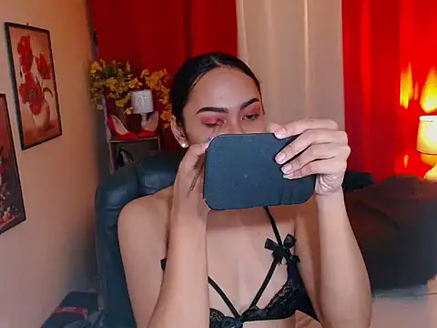 kylieEmparado online show from 12-15-25, 04:51