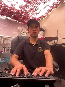 SweeXioji online show from 12-18-25, 06:01