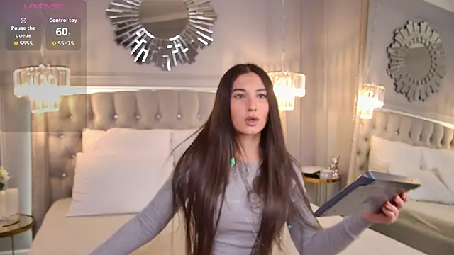 LisaDeviss online show from 01-12-26, 12:45