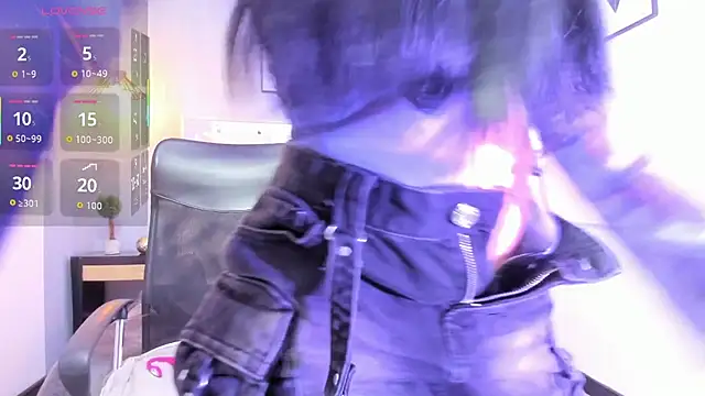 Bell marinny online show from 12-18-25, 03:00