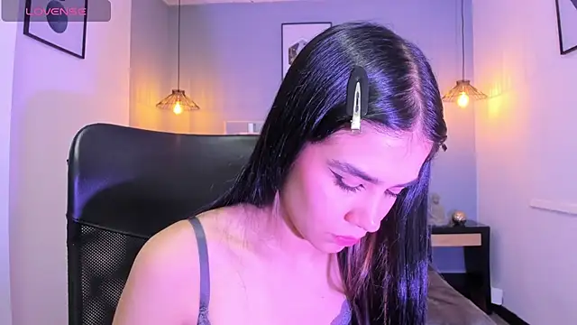 Bell marinny online show from 12-23-25, 02:55