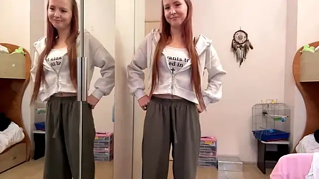 velvetmary online show from 12-16-25, 04:28