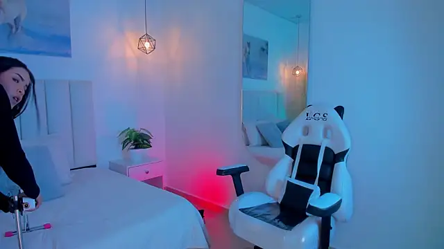 Snapshot of sara_gomez06 chatting on 01-07-26, 11:43 sara gomez06 online show from 01-07-26, 11:43