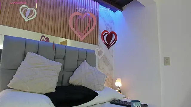 Snapshot of gerald_withe chatting on 02-15-26, 01:10 gerald withe online show from 02-15-26, 01:10