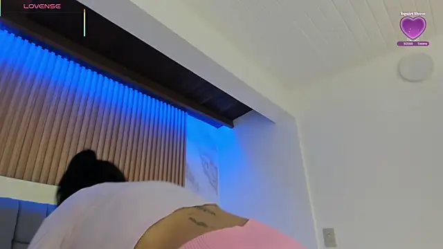 Snapshot of gerald_withe chatting on 01-18-26, 12:52 gerald withe online show from 01-18-26, 12:52