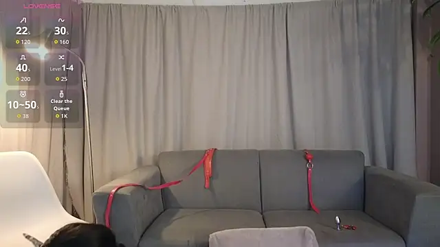 Snapshot of Saly_Moon1 chatting on 12-19-25, 04:16 Saly Moon1 online show from 12-19-25, 04:16