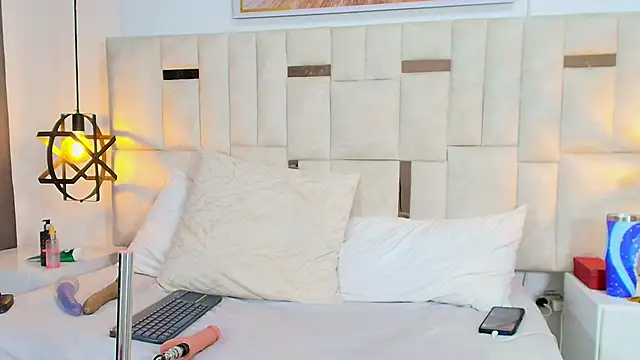 Sara BigAss- online show from 01-08-26, 01:00