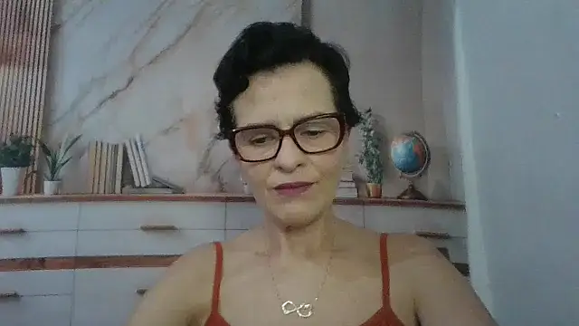 Snapshot of Luna-Hot0802 chatting on 03-06-26, 01:17 Luna-Hot0802 online show from 03-06-26, 01:17