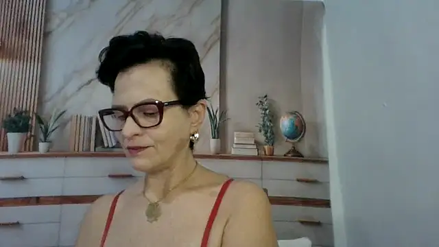 Snapshot of Luna-Hot0802 chatting on 03-03-26, 01:07 Luna-Hot0802 online show from 03-03-26, 01:07