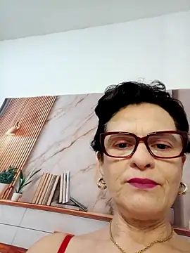 Snapshot of Luna-Hot0802 chatting on 02-26-26, 01:11 Luna-Hot0802 online show from 02-26-26, 01:11