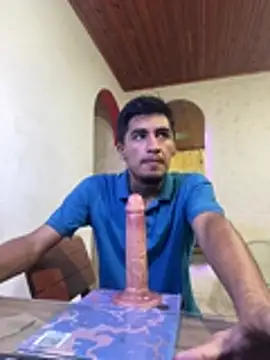 Snapshot of maxI_dick33 chatting on 03-03-26, 02:46 maxI dick33 online show from 03-03-26, 02:46