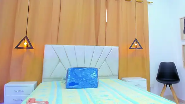 Kamila Steward online show from 01-15-26, 04:10