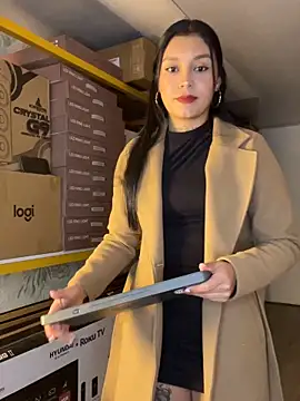 Snapshot of GabyyCute_ chatting on 02-15-26, 06:03 GabyyCute online show from 02-15-26, 06:03