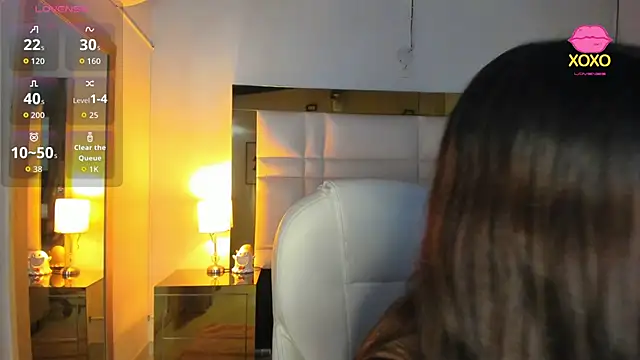 Zoei Moon online show from 03-21-26, 06:56