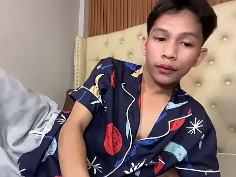 TheBoyAboveYou online show from 04-23-26, 11:28