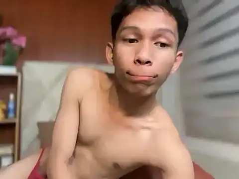 TheBoyAboveYou online show from 02-01-26, 07:39