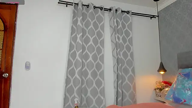 emilyy r online show from 02-23-26, 07:14