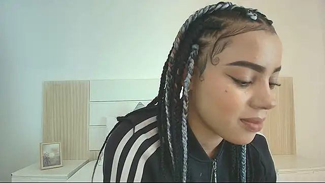 Snapshot of tamara_walter chatting on 02-26-26, 03:12 tamara walter online show from 02-26-26, 03:12