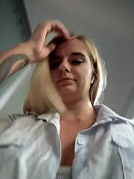 Betsy online show from 02-03-25, 10:03