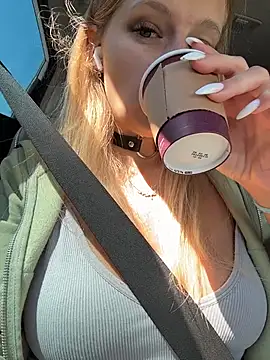 Betsy online show from 03-26-26, 10:35