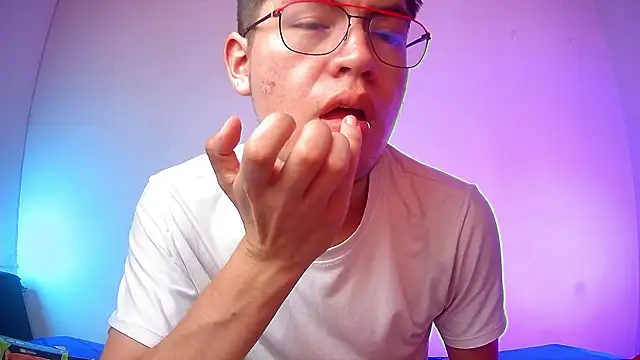 nicolatinboy online show from 03-19-26, 09:15