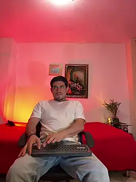 williamsmiiths16 online show from 04-07-26, 11:23