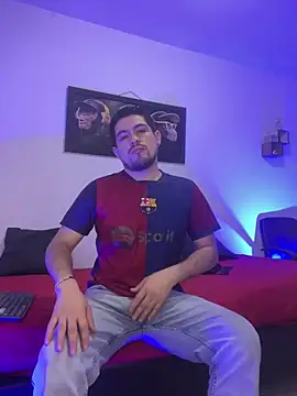 williamsmiiths16 online show from 06-21-26, 12:22