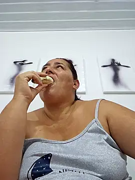 VioletBruces online show from 04-12-26, 10:02