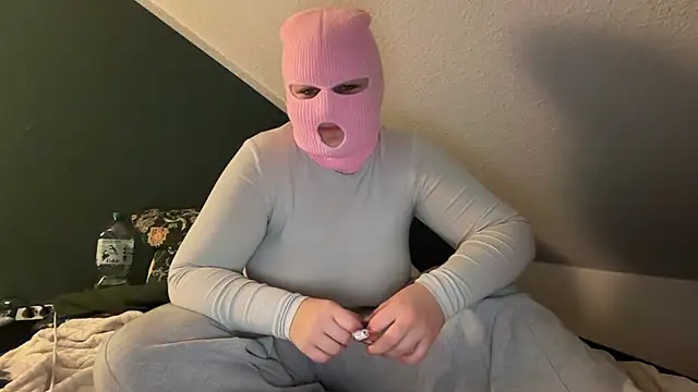 Snapshot of sluddykenna chatting on 12-21-25, 09:37 sluddykenna online show from 12-21-25, 09:37