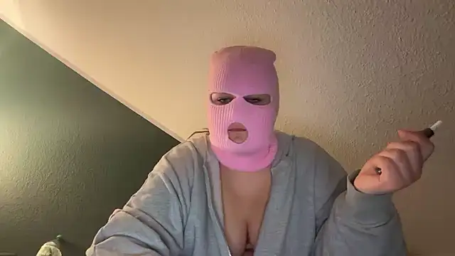 Snapshot of sluddykenna chatting on 01-17-26, 07:17 sluddykenna online show from 01-17-26, 07:17