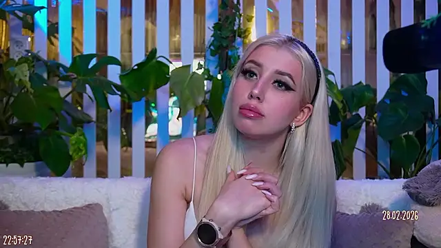 FlowweerGirl online show from 02-28-26, 07:57