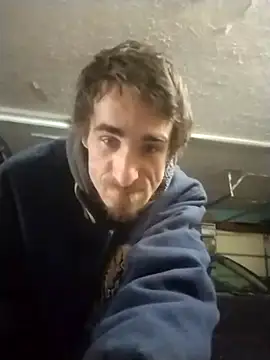 Snapshot of bigjohnson2914 chatting on 12-22-25, 04:29 bigjohnson2914 online show from 12-22-25, 04:29