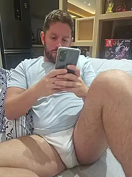 Snapshot of RipMyUnderwear chatting on 07-06-26, 01:29 RipMyUnderwear online show from 07-06-26, 01:29