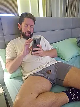 Snapshot of RipMyUnderwear chatting on 06-17-26, 12:32 RipMyUnderwear online show from 06-17-26, 12:32