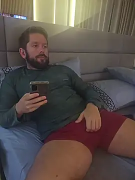 Snapshot of RipMyUnderwear chatting on 06-19-26, 01:11 RipMyUnderwear online show from 06-19-26, 01:11