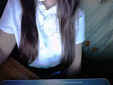 Snapshot of maian_love chatting on 07-16-26, 07:22 maian love online show from 07-16-26, 07:22