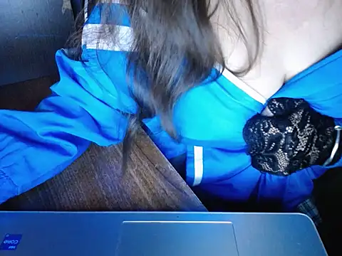 maian love online show from 12-13-25, 08:04