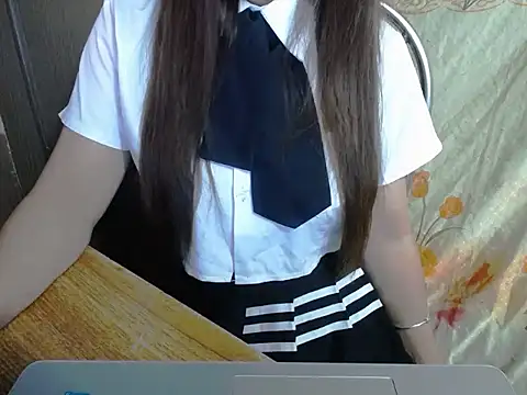 Snapshot of maian_love chatting on 07-11-26, 05:57 maian love online show from 07-11-26, 05:57