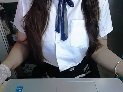 Snapshot of maian_love chatting on 07-20-26, 06:54 maian love online show from 07-20-26, 06:54