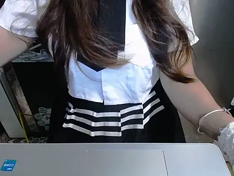 Snapshot of maian_love chatting on 06-21-26, 07:52 maian love online show from 06-21-26, 07:52