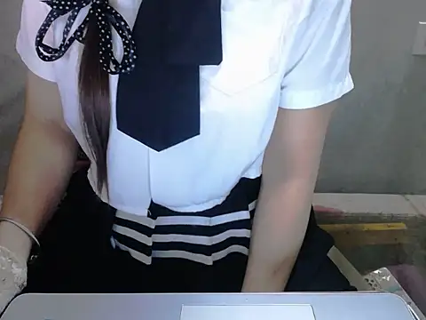 Snapshot of maian_love chatting on 07-07-26, 07:28 maian love online show from 07-07-26, 07:28