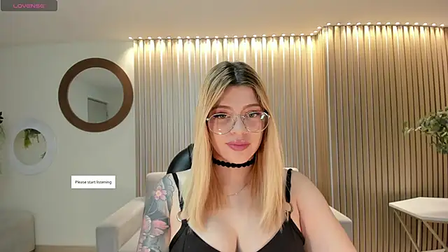 MadisonKane online show from 04-26-26, 11:29