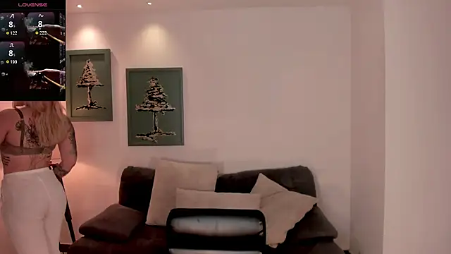 MadisonKane online show from 11-27-25, 07:03