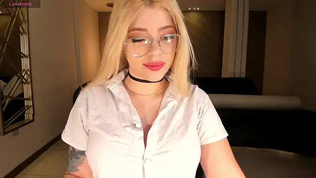 MadisonKane online show from 01-06-26, 11:14