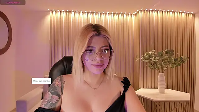 MadisonKane online show from 06-15-26, 11:10