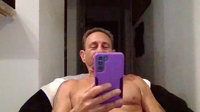 johnnymarino1010 online show from 04-28-26, 08:46