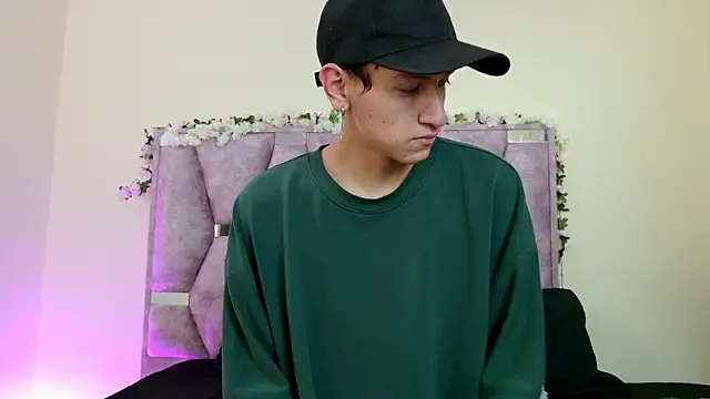 iris and damian online show from 02-17-26, 05:21