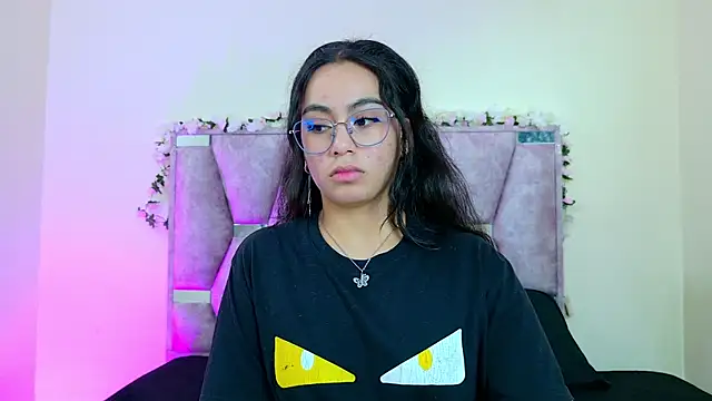 iris and damian online show from 04-19-26, 06:10