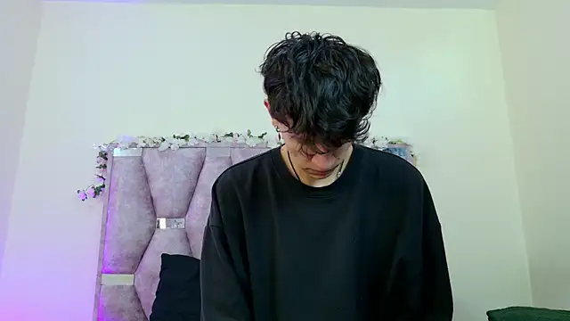 iris and damian online show from 01-18-26, 04:10