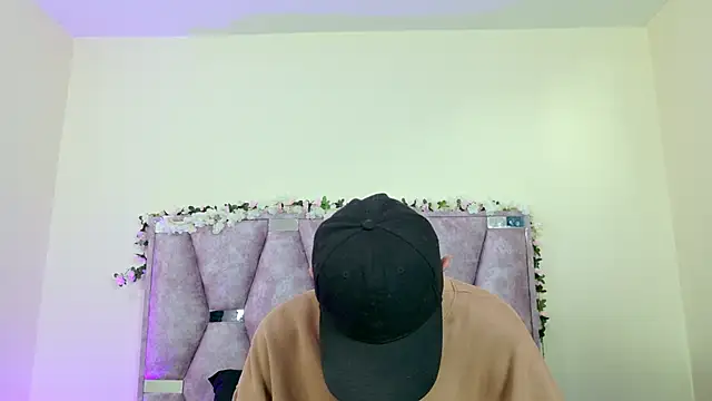 iris and damian online show from 02-18-26, 05:20